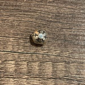 Pandora *Special Edition* Snowflake Charm